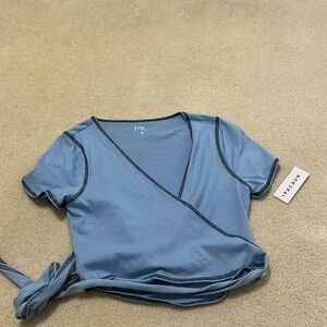 Women’s cross tie crop top